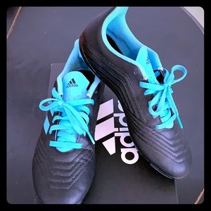 ADIDAS PREDATOR 19.4 FxG KIDS SOCCER SHOES